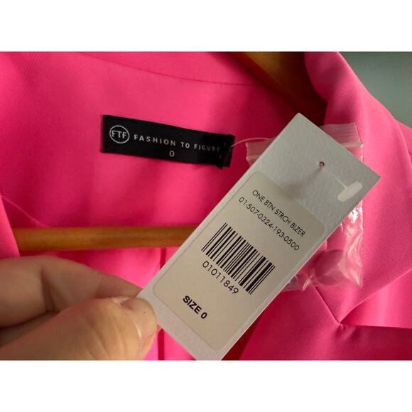 nwt FASHION TO FIGURE (FTF) sz XL (0) hot pink blazer - Picture 2 of 4